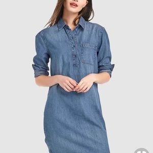 ⭐️GAP denim shirtdress EUC